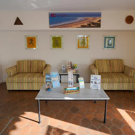 Apartment Stylish With Stunning Sea View. *