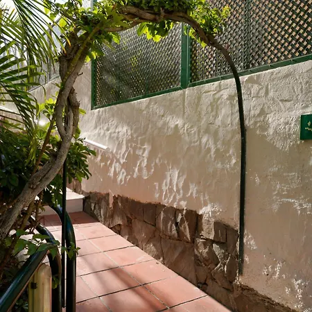 Stylish With Stunning Sea View. Apartment *